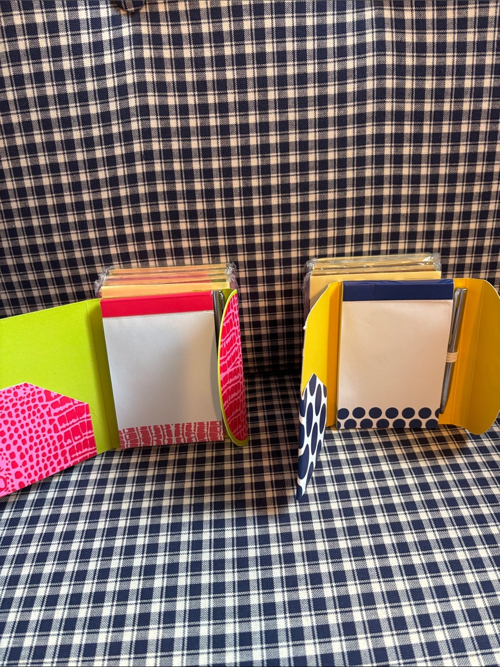 Preppy Bifold  Compact Notepad Set with Pen